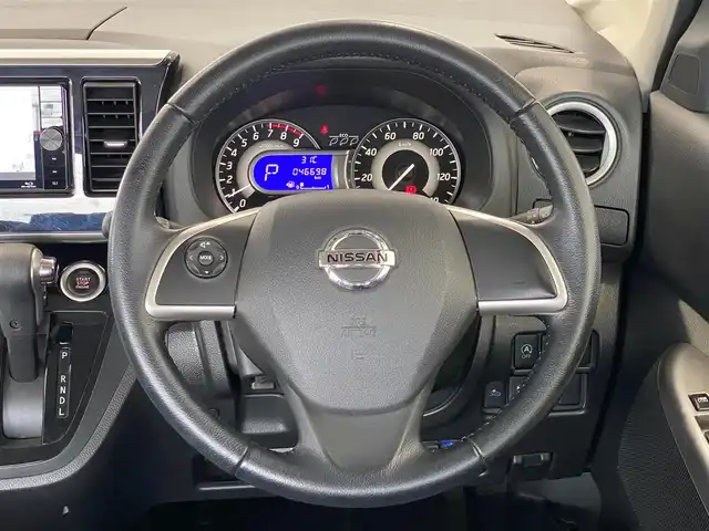 日産 デイズ ルークス ハイウェイスターX 岐阜県 2016(平28)年 4.7万km ホワイトパール Ｓｔｒａｄａナビ/（フルセグTV/Bluetooth/CD/DVD）/アラウンドビューモニター/パワースライドドア/エマージェンシーブレーキ/ビークルダイナミクスコントロール/アイドリングストップ/スマートキー×2/ETC/純正フロアマット/純正ドアバイザー/純正14インチAW