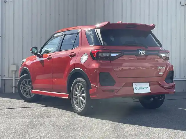 ダイハツ ロッキー X 山形県 2020(令2)年 7.1万km コンパーノレッド 衝突被害軽減/ディスプレイオーディオ/　　【BT　フルセグ　USB】/全周囲カメラ/LEDオートライト/フォグランプ/16インチアルミホイール/横滑り防止装置/コーナーセンサー/盗難防止装置/アイドリングストップ/MTモード付AT/カーテンエアバック/純正フロアマット/電動格納ミラー/スマートキー×２/ETC