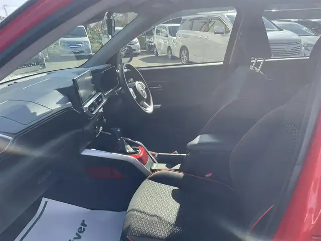ダイハツ ロッキー X 山形県 2020(令2)年 7.1万km コンパーノレッド 衝突被害軽減/ディスプレイオーディオ/　　【BT　フルセグ　USB】/全周囲カメラ/LEDオートライト/フォグランプ/16インチアルミホイール/横滑り防止装置/コーナーセンサー/盗難防止装置/アイドリングストップ/MTモード付AT/カーテンエアバック/純正フロアマット/電動格納ミラー/スマートキー×２/ETC