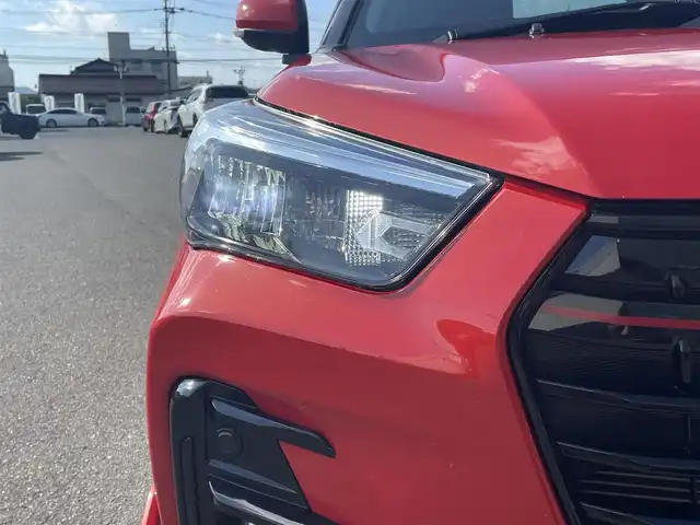 ダイハツ ロッキー X 山形県 2020(令2)年 7.1万km コンパーノレッド 衝突被害軽減/ディスプレイオーディオ/　　【BT　フルセグ　USB】/全周囲カメラ/LEDオートライト/フォグランプ/16インチアルミホイール/横滑り防止装置/コーナーセンサー/盗難防止装置/アイドリングストップ/MTモード付AT/カーテンエアバック/純正フロアマット/電動格納ミラー/スマートキー×２/ETC