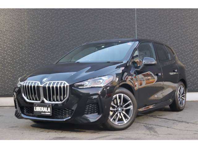 ＢＭＷ ＢＭＷ ２１８ｄ アクティブツアラー Mスポーツ 大分県 2023(令5)年 1.1万km サファイアブラックP 衝突回避・被害軽減ブレーキ/アクティブクルーズコントロール/ブラインドスポットモニター/レーンキーピングアシスト/純正ナビ/ＣａｒＰｌａｙ/Bluetooth/３６０°カメラ/ワイヤレス充電/ハーフレザー/シートヒーター/パワーシート/パドルシフト/アダプティブＬＥＤヘッドライト/ハイビームアシスタント/アンビエントライト/純正１７インチＡＷ/ミラー一体型ＥＴＣ