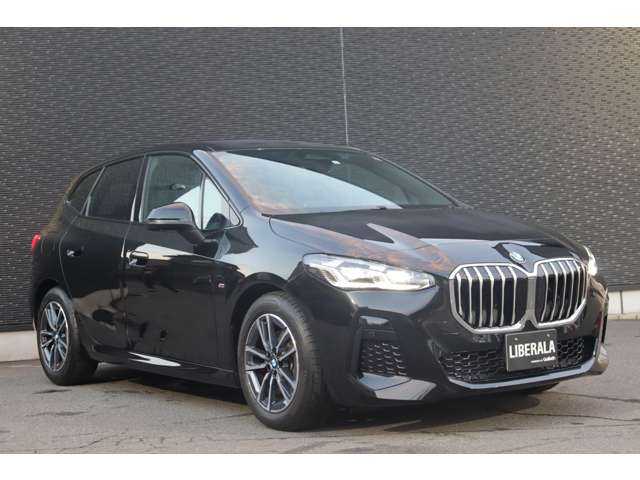 ＢＭＷ ＢＭＷ ２１８ｄ アクティブツアラー Mスポーツ 大分県 2023(令5)年 1.1万km サファイアブラックP 衝突回避・被害軽減ブレーキ/アクティブクルーズコントロール/ブラインドスポットモニター/レーンキーピングアシスト/純正ナビ/ＣａｒＰｌａｙ/Bluetooth/３６０°カメラ/ワイヤレス充電/ハーフレザー/シートヒーター/パワーシート/パドルシフト/アダプティブＬＥＤヘッドライト/ハイビームアシスタント/アンビエントライト/純正１７インチＡＷ/ミラー一体型ＥＴＣ