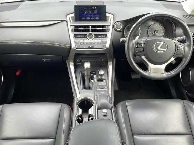 レクサス ＮＸ 200t Iパッケージ 神奈川県 2014(平26)年 7.6万km スターライトブラックガラスフレーク 純正ナビ　/CD/DVD/Bluetooth/バックカメラ/サイド/レザーシート/前席パワーシート　/前席シートヒーター　/前後コーナーセンサー/ハンドルヒーター/クルーズコントロール/ステアリングスイッチ/前後社外ドライブレコーダー　/社外20インチアルミホイール/LED/フォグライト　/ETC /ローダウン/ダブルエアバッグ/カーテンエアバッグ