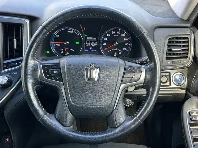 トヨタ クラウン ハイブリッド アスリートS 道央・札幌 2013(平25)年 11.1万km プレシャスブラックパール ４WD/寒冷地仕様/純正メーカーナビ/CD/DVD/BT/フルセグ/社外20アルミ/横滑り防止装置/レーダークルーズコントロール/クリアランスソナー/バックカメラ/ビルトインETC/ドライブレコーダー/EVMODE/ワイパーデアイサー/前席パワーシート/前席シートヒーター/ハンドルヒーター/ステアリングリモコン/MTモード付AT/プッシュスタート/スマートキー/HIDヘッドライト/オートライト/フォグランプ/電動格納ミラー/ヒーテッドドアミラー/ウィンカーミラー/純正フロアマット/ドアバイザー