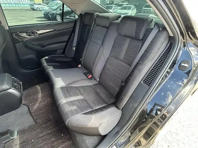 トヨタ クラウン ハイブリッド アスリートS 道央・札幌 2013(平25)年 11.1万km プレシャスブラックパール ４WD/寒冷地仕様/純正メーカーナビ/CD/DVD/BT/フルセグ/社外20アルミ/横滑り防止装置/レーダークルーズコントロール/クリアランスソナー/バックカメラ/ビルトインETC/ドライブレコーダー/EVMODE/ワイパーデアイサー/前席パワーシート/前席シートヒーター/ハンドルヒーター/ステアリングリモコン/MTモード付AT/プッシュスタート/スマートキー/HIDヘッドライト/オートライト/フォグランプ/電動格納ミラー/ヒーテッドドアミラー/ウィンカーミラー/純正フロアマット/ドアバイザー