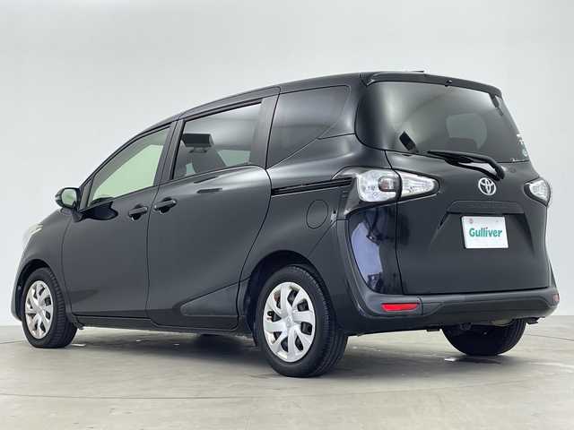 トヨタ シエンタ G 鹿児島県 2016(平28)年 9.5万km ブラックマイカ 社外SDナビ/(CD/DVD/AM/FM/ワンセグTV)/ワンオーナー/スペアキー/トヨタセーフティセンス/レーンキープアシスト/オートマチックハイビーム/衝突軽減ブレーキ/両側パワースライドドア/前席シートヒーター/ETC/純正フロアマット/純正LEDヘッドライト/プッシュスタート/保証書