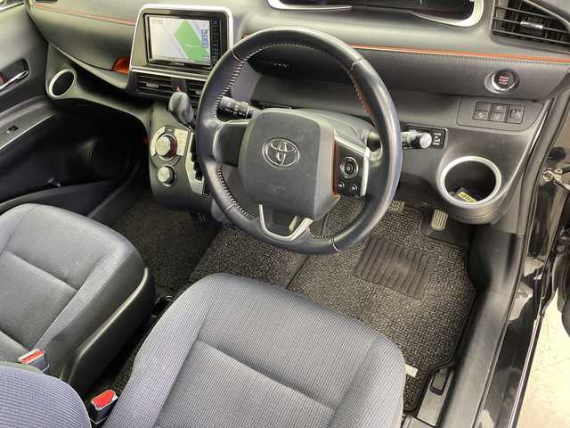 トヨタ シエンタ G 鹿児島県 2016(平28)年 9.5万km ブラックマイカ 社外SDナビ/(CD/DVD/AM/FM/ワンセグTV)/ワンオーナー/スペアキー/トヨタセーフティセンス/レーンキープアシスト/オートマチックハイビーム/衝突軽減ブレーキ/両側パワースライドドア/前席シートヒーター/ETC/純正フロアマット/純正LEDヘッドライト/プッシュスタート/保証書