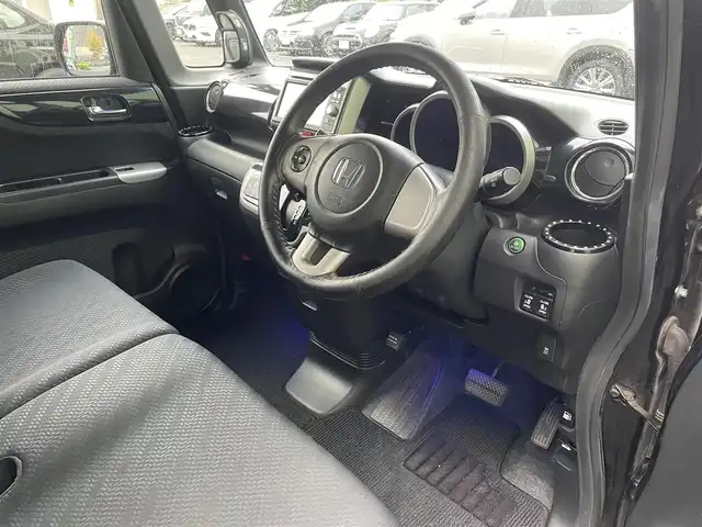 ホンダ Ｎ ＢＯＸ カスタム G Lパッケージ 埼玉県 2013(平25)年 3.6万km プレミアムゴールドパープルパール ワンオーナー車/純正ナビTV/バックカメラ/ETC/両側パワースライドドア/HIDライト/純正アルミホイール/プッシュスタート/スマートキー/走行３５２８７キロ/保証書付整備手帳/取扱説明書