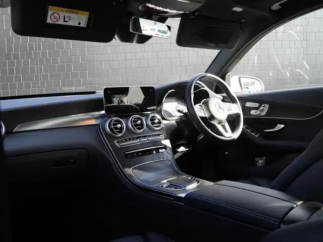 メルセデス・ベンツ ＧＬＣ２２０ d 4マチック スポーツラインED 静岡県 2021(令3)年 3.2万km ダイヤモンドホワイト パノラマサンルーフ/アルティコブラックレザーシートシートヒーター/前席メモリーパワーシート/MBUXナビフルセグTVBluetooth全方位カメラ/ワイヤレス充電/エアバランス　パヒュームアトマイザー/パワーバックドア/アンビエントライト/前後ドライブレコーダー/DSRCETC