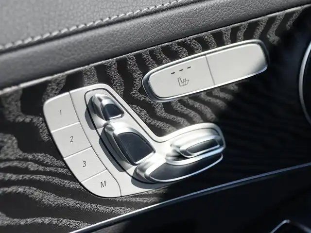 メルセデス・ベンツ ＧＬＣ２２０ d 4マチック スポーツラインED 静岡県 2021(令3)年 3.2万km ダイヤモンドホワイト パノラマサンルーフ/アルティコブラックレザーシートシートヒーター/前席メモリーパワーシート/MBUXナビフルセグTVBluetooth全方位カメラ/ワイヤレス充電/エアバランス　パヒュームアトマイザー/パワーバックドア/アンビエントライト/前後ドライブレコーダー/DSRCETC