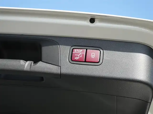 メルセデス・ベンツ ＧＬＣ２２０ d 4マチック スポーツラインED 静岡県 2021(令3)年 3.2万km ダイヤモンドホワイト パノラマサンルーフ/アルティコブラックレザーシートシートヒーター/前席メモリーパワーシート/MBUXナビフルセグTVBluetooth全方位カメラ/ワイヤレス充電/エアバランス　パヒュームアトマイザー/パワーバックドア/アンビエントライト/前後ドライブレコーダー/DSRCETC