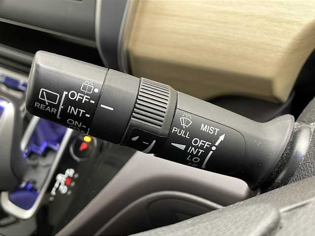 ホンダ フリード ハイブリット G ホンダセンシング 長野県 2016(平28)年 4.1万km クリスタルブラックパール ホンダセンシング/純正SDナビ /フルセグテレビ/Bluetooth/AppleCarPlay/DVD/バックカメラ　/ビルドインＥＴＣ　/両側パワースライドドア　/レーダークルーズコントロール/レーンキープアシスト　/コーナーセンサー　/オートライト/キセノンヘッドライト/ドアバイザー/ローダウン（純正サス有）