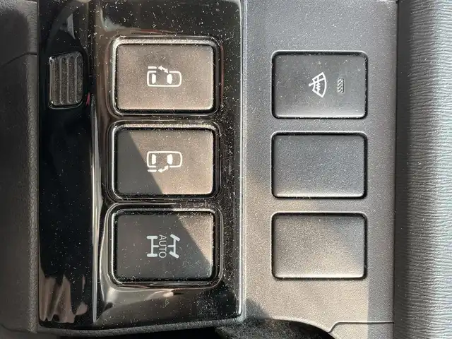 トヨタ ヴォクシー ZS 青森県 2010(平22)年 10.8万km ブラック AIS評価3.5点/4WD/ワンオーナー/純正メモリナビ/[BT/AM/FM/DVD/CD/AUX]/フルセグテレビ/バックカメラ/WAC/寒冷地仕様/両側パワースライドドア/純正AW(16インチ)/純正フロアマット/社外ドライブレコーダー/保証書/取扱説明書
