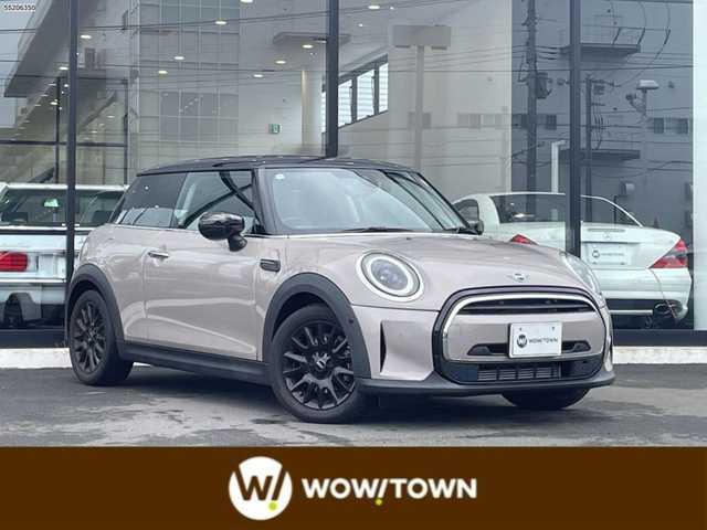 ＭＩＮＩ ＢＭＷ ミニ クーパー エッセンシャルトリム 千葉県 2022(令4)年 1.2万km ベージュ 純正ディスプレイオーディオ/バックカメラ/クルーズコントロール/純正16インチアルミホイール/スマートキー/LEDヘッドライト/アイドリングストップ/ETC