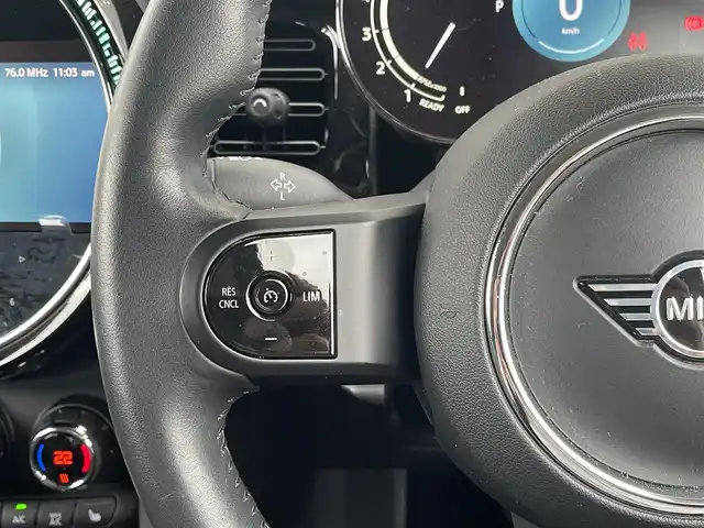 ＭＩＮＩ ＢＭＷ ミニ クーパー エッセンシャルトリム 千葉県 2022(令4)年 1.2万km ベージュ 純正ディスプレイオーディオ/バックカメラ/クルーズコントロール/純正16インチアルミホイール/スマートキー/LEDヘッドライト/アイドリングストップ/ETC