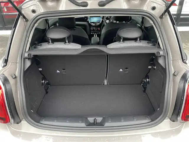 ＭＩＮＩ ＢＭＷ ミニ クーパー エッセンシャルトリム 千葉県 2022(令4)年 1.2万km ベージュ 純正ディスプレイオーディオ/バックカメラ/クルーズコントロール/純正16インチアルミホイール/スマートキー/LEDヘッドライト/アイドリングストップ/ETC