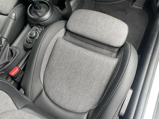 ＭＩＮＩ ＢＭＷ ミニ クーパー エッセンシャルトリム 千葉県 2022(令4)年 1.2万km ベージュ 純正ディスプレイオーディオ/バックカメラ/クルーズコントロール/純正16インチアルミホイール/スマートキー/LEDヘッドライト/アイドリングストップ/ETC