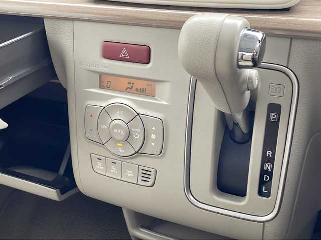 スズキ ラパン X 沖縄県 2015(平27)年 8.6万km フレンチミントPM 純正オーディオ　/(ＡＭ　ＦＭ　ＣＤ　ＡＵＸ)　/ビルトインＥＴＣ　/レーダーブレーキサポート/スマートキー　/プッシュスタート　/シートヒーター　/ＬＥＤヘッドライト　/アイドリングストップ　/オートライト　/オートエアコン/電動格納ミラー　/社外アルミホイール/純正フロアマット