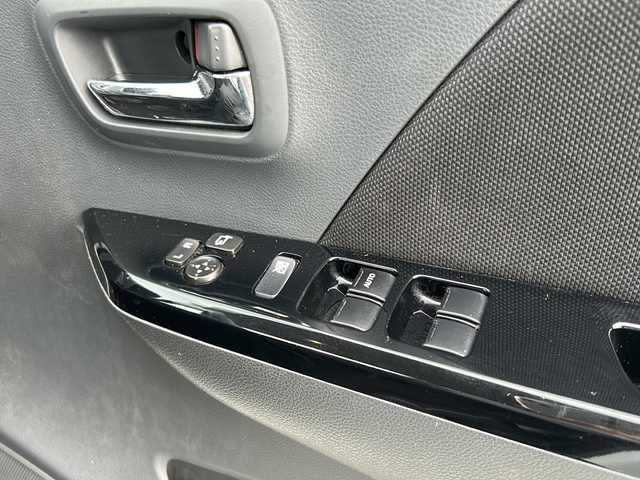 スズキ ワゴンＲ スティングレー X 佐賀県 2014(平26)年 6.9万km パールホワイト 純正ナビ/CD/USB/ワンセグテレビ/アイドリングストップ/プッシュスタート/オートエアコン/オートライト/盗難防止装置/横滑り防止装置/スマートキー/ETC/スペアキー/電格ミラー/ソッケット/Wエアバック/ABS/保証書/取扱説明書/点検記録簿R1