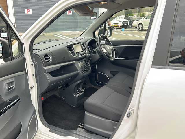スズキ ワゴンＲ スティングレー X 佐賀県 2014(平26)年 6.9万km パールホワイト 純正ナビ/CD/USB/ワンセグテレビ/アイドリングストップ/プッシュスタート/オートエアコン/オートライト/盗難防止装置/横滑り防止装置/スマートキー/ETC/スペアキー/電格ミラー/ソッケット/Wエアバック/ABS/保証書/取扱説明書/点検記録簿R1