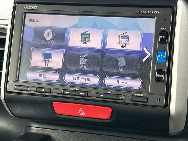 ホンダ Ｎ ＢＯＸ G SSパッケージ 千葉県 2017(平29)年 8.9万km プレミアムアイボリーP ナビＶＸＭ－１７４ＶＦＸｉ　バックカメラ　両側パワースライドドア　ＣＴＢＡ　ビルトインＥＴＣ　ドラレコ　ＵＳＢ　シートバックテーブル　ＨＩＤ　オートライト　フロアマット　ドアバイザー　スマートキー/ワンオーナー/両側パワースライドドア/純正オプションモデューロ14インチアルミ/純正ディーラーナビ/バックカメラ/フルセグTV/Bluetooth/シートヒーター（運転席・助手席）/HIDヘッドライト/オートライト/ビルトインETC/新車保証書/取扱説明書/スペアキー