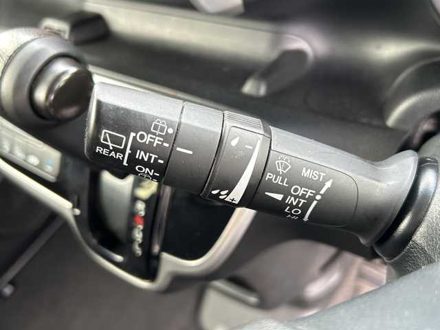 ホンダ Ｎ ＢＯＸ G SSパッケージ 千葉県 2017(平29)年 8.9万km プレミアムアイボリーP ナビＶＸＭ－１７４ＶＦＸｉ　バックカメラ　両側パワースライドドア　ＣＴＢＡ　ビルトインＥＴＣ　ドラレコ　ＵＳＢ　シートバックテーブル　ＨＩＤ　オートライト　フロアマット　ドアバイザー　スマートキー/ワンオーナー/両側パワースライドドア/純正オプションモデューロ14インチアルミ/純正ディーラーナビ/バックカメラ/フルセグTV/Bluetooth/シートヒーター（運転席・助手席）/HIDヘッドライト/オートライト/ビルトインETC/新車保証書/取扱説明書/スペアキー