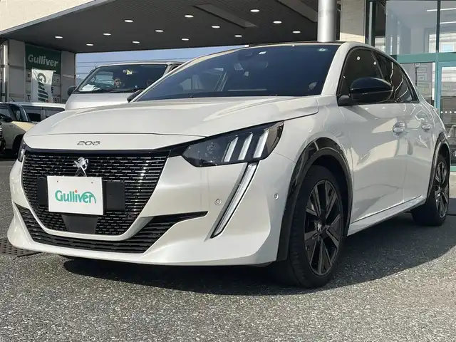 プジョー プジョー ２０８ GT 愛知県 2022(令4)年 1.5万km パール ワンオーナー/ワンセグテレビ/バックカメラ/ウィンカーミラー/クルーズコントロール/ドアバイザー/プッシュスタート/ETC/レーンキープ/パドルシフト/レザーステアリング/シートヒーター/オートライト/レザーステアリング/アラウンドビューモニター/USB/フォグランプ/前後コーナーセンサー