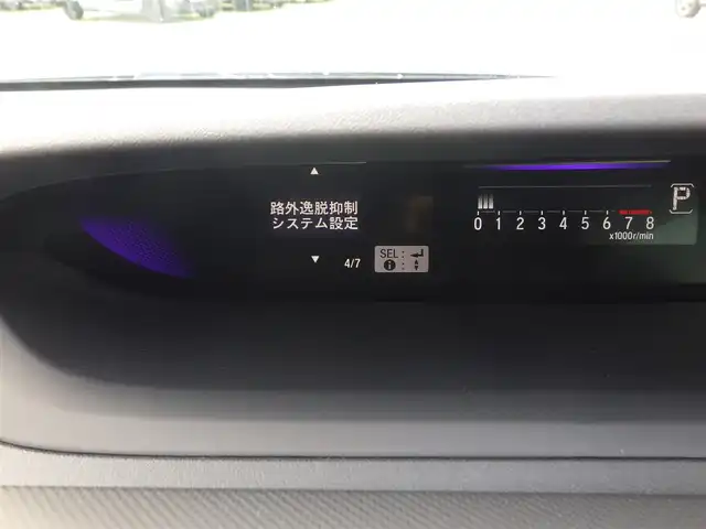 ホンダ ステップワゴン スパーダ ホンダセンシング 千葉県 2018(平30)年 5.7万km プレミアムスパークルブラックパール ホンダセンシング/・衝突軽減ブレーキ（CMBS）/・車線維持支援システム（LKAS）/・アダプティブクルーズコントロール（ACC）/・後方誤発進抑制機能/・誤発進抑制機能/両側パワースライドドア/純正メモリーナビ/地デジTV/【DVD/CD再生機能　Bluetooth接続】/バックカメラ/フリップダウンモニター/革巻きステアリング/ステアリングスイッチ/ETC/LEDヘッドライト/フォグライト/ウインカーミラー/スマートキー
