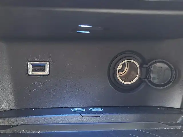 プジョー ５００８ GT ブルーHDi 愛知県 2019(平31)年 9.2万km 白 ワンオーナー/ディーゼルターボ/パノラミックサンルーフ/パークアシスト/アクティブセーフティブレーキ/レーンキープアシスト/アクティブブラインドスポットモニター/アクティブクルーズコントロール/ドライバーアテンションアラート/アドバンスドグリップコントロール/純正8インチディスプレイ/　　・Bluetooth/Applecarplay/androidauto/フロントカメラ/サイドカメラ（左側）/バックカメラ/ドライブレコーダー/ETC/革巻きステアリング/ステアリングリモコン/パドルシフト/ハーフレザーシート/パワーシート/シートポジションメモリ機能/シートヒーター/パワーバックドア/ルーフレール/純正LEDヘッドライト/フォグランプ/純正18インチアルミホイール/取扱説明書/保証書/スペアキー