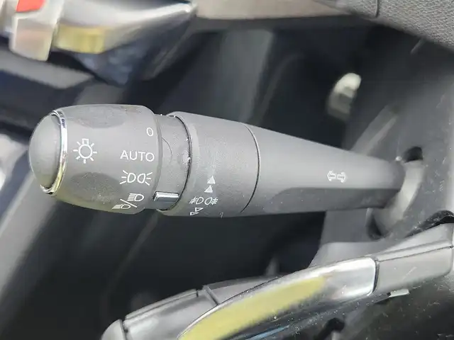 プジョー ５００８ GT ブルーHDi 愛知県 2019(平31)年 9.2万km 白 ワンオーナー/ディーゼルターボ/パノラミックサンルーフ/パークアシスト/アクティブセーフティブレーキ/レーンキープアシスト/アクティブブラインドスポットモニター/アクティブクルーズコントロール/ドライバーアテンションアラート/アドバンスドグリップコントロール/純正8インチディスプレイ/　　・Bluetooth/Applecarplay/androidauto/フロントカメラ/サイドカメラ（左側）/バックカメラ/ドライブレコーダー/ETC/革巻きステアリング/ステアリングリモコン/パドルシフト/ハーフレザーシート/パワーシート/シートポジションメモリ機能/シートヒーター/パワーバックドア/ルーフレール/純正LEDヘッドライト/フォグランプ/純正18インチアルミホイール/取扱説明書/保証書/スペアキー