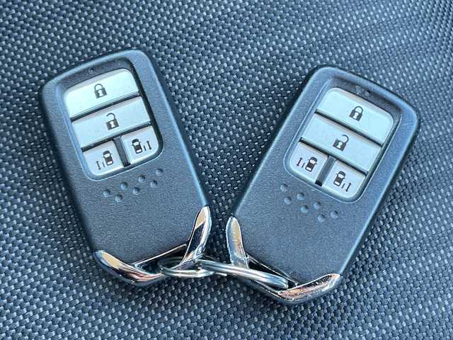 ホンダ フリード ハイブリット G ホンダセンシング 山梨県 2019(平31)年 5.8万km プレミアムスパークルブラックパール 社外カロッツェリアナビ　/フルセグ　/バックカメラ　/ETC　/両側パワースライドドア　/純正15インチアルミホイール　/ハーフレザーシート　/革巻きステアリング　/クルーズコントロール　/LEDライト