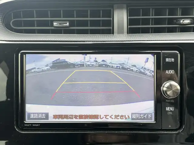 トヨタ アクア S スタイルブラック 奈良県 2018(平30)年 1.1万km ライムホワイトパールクリスタルシャイン 純正7インチナビ（ＮＳＺＴ－Ｗ６６Ｔ）/バックカメラ/衝突軽減システム/レーンキープ/プッシュスタート/電動格納ミラー/ステアリングスイッチ/純正ホイールキャップ/保証書/取り扱い説明書/スペアキーX1