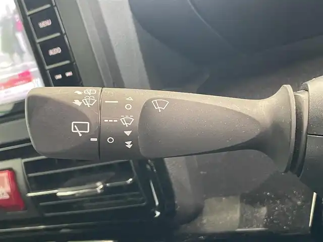 ダイハツ タント カスタム RS 鹿児島県 2024(令6)年 1.5万km クロムグレーメタリック 禁煙車/社外ナビ（Bluetooth/フルセグTV/CD・DVD）/バックカメラ/ハーフレザーシート/両側パワースライドドア/スマートアシスト/電動パーキングブレーキ/オートブレーキホールド/ＥＴＣ/電格ミラー/フォグランプ/ＬＥＤヘッドライト/オートライト/オートマチックハイビーム/本革巻きステアリング/ドアバイザー/純正１５インチアルミホイール/スマートキー/プッシュスタート