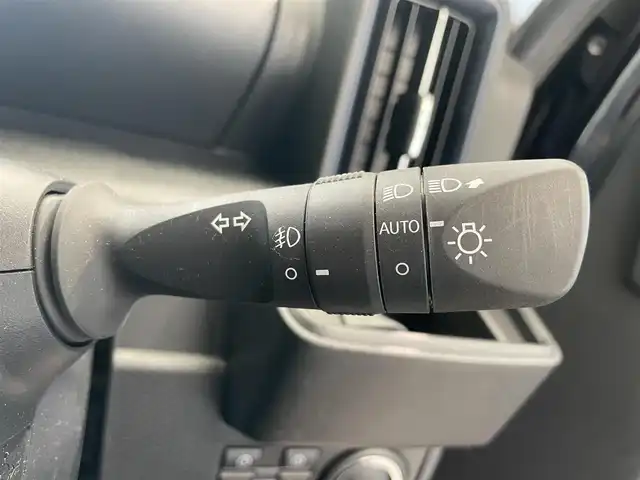 ダイハツ タント カスタム RS 鹿児島県 2024(令6)年 1.5万km クロムグレーメタリック 禁煙車/社外ナビ（Bluetooth/フルセグTV/CD・DVD）/バックカメラ/ハーフレザーシート/両側パワースライドドア/スマートアシスト/電動パーキングブレーキ/オートブレーキホールド/ＥＴＣ/電格ミラー/フォグランプ/ＬＥＤヘッドライト/オートライト/オートマチックハイビーム/本革巻きステアリング/ドアバイザー/純正１５インチアルミホイール/スマートキー/プッシュスタート