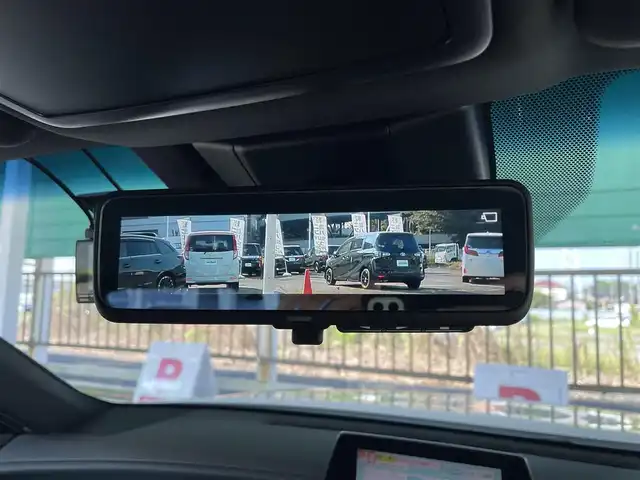 トヨタ クラウン ハイブリッド RS アドバンス 千葉県 2020(令2)年 8.2万km ホワイトパールクリスタルシャイン 黒レザーシート/純正メーカーオプションSDナビ/・CD/DVD/MSV/Bluetooth/フルセグTV/パノラミックビューカメラ/デジタルインナーミラー/パーキングアシスト/トヨタセーフティーセンス/・プリクラッシュセーフティー/・レーンディパーチャーアラート/・パーキングサポートブレーキ/・リヤクロストラフィックアラート/・ロードサインアシスト/・ブラインドスポットモニター/・リヤカメラディテクション/・アダプティブクルーズコントロール/・オートマチックハイビーム/前席パワーシート/前席シートヒーター/前席シートベンチレーション/ステアリングヒーター/スマートキー/前後コーナーセンサー/トランクイージークローザー/ヘッドアップディスプレイ/パドルシフト/純正18インチアルミホイール/純正LEDヘッドライト/フォグランプ/社外前後ドライブレコーダー/ビルトインETC2.0/ドアバイザー/サイド＆カーテンエアバッグ/取扱説明書