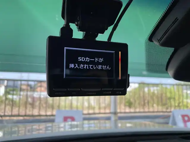 トヨタ クラウン ハイブリッド RS アドバンス 千葉県 2020(令2)年 8.2万km ホワイトパールクリスタルシャイン 黒レザーシート/純正メーカーオプションSDナビ/・CD/DVD/MSV/Bluetooth/フルセグTV/パノラミックビューカメラ/デジタルインナーミラー/パーキングアシスト/トヨタセーフティーセンス/・プリクラッシュセーフティー/・レーンディパーチャーアラート/・パーキングサポートブレーキ/・リヤクロストラフィックアラート/・ロードサインアシスト/・ブラインドスポットモニター/・リヤカメラディテクション/・アダプティブクルーズコントロール/・オートマチックハイビーム/前席パワーシート/前席シートヒーター/前席シートベンチレーション/ステアリングヒーター/スマートキー/前後コーナーセンサー/トランクイージークローザー/ヘッドアップディスプレイ/パドルシフト/純正18インチアルミホイール/純正LEDヘッドライト/フォグランプ/社外前後ドライブレコーダー/ビルトインETC2.0/ドアバイザー/サイド＆カーテンエアバッグ/取扱説明書