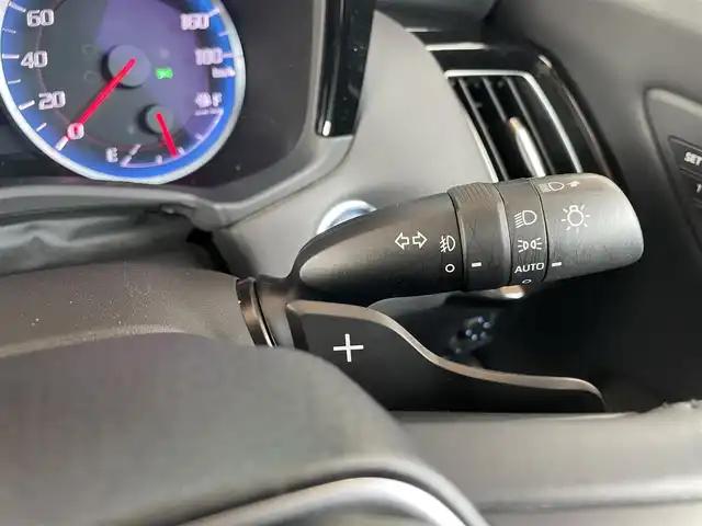 トヨタ クラウン ハイブリッド RS アドバンス 千葉県 2020(令2)年 8.2万km ホワイトパールクリスタルシャイン 黒レザーシート/純正メーカーオプションSDナビ/・CD/DVD/MSV/Bluetooth/フルセグTV/パノラミックビューカメラ/デジタルインナーミラー/パーキングアシスト/トヨタセーフティーセンス/・プリクラッシュセーフティー/・レーンディパーチャーアラート/・パーキングサポートブレーキ/・リヤクロストラフィックアラート/・ロードサインアシスト/・ブラインドスポットモニター/・リヤカメラディテクション/・アダプティブクルーズコントロール/・オートマチックハイビーム/前席パワーシート/前席シートヒーター/前席シートベンチレーション/ステアリングヒーター/スマートキー/前後コーナーセンサー/トランクイージークローザー/ヘッドアップディスプレイ/パドルシフト/純正18インチアルミホイール/純正LEDヘッドライト/フォグランプ/社外前後ドライブレコーダー/ビルトインETC2.0/ドアバイザー/サイド＆カーテンエアバッグ/取扱説明書