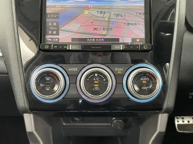 スバル フォレスター S－リミテッド スマートED 大分県 2017(平29)年 5.7万km クリスタルホワイトP 社外SDナビ/（フルセグ/CD/DVD/Bluetooth）/４WD/アイサイト/レーダークルーズコントロール/レーンアシスト/ハーフレザーシート/パドルシフト/バックカメラ/ETC/S/iドライブ/前席シートヒーター/電動格納ラー/純正アルミホイール/純正フロアマット