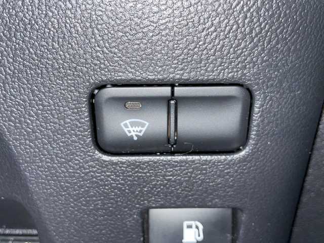 トヨタ プリウス A 岩手県 2016(平28)年 14.6万km グレーメタリック ４ＷＤ　寒冷地仕様　ＳＤナビ　ＢＴ　ＣＤ　ＤＶＤ　バックＣ　オートＬＥＤライト　オートマチックハイビーム　ビルトインＥＴＣ　パーキングアシスト　クルーズコントロール　前後コーナーセンサー　スマートキー