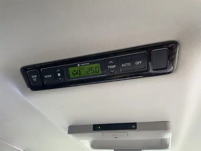 トヨタ ヴェルファイア 2．4Z Gエディション 長崎県 2013(平25)年 9.6万km パール 純正メモリナビ/CD/DVD/BT/フルセグTV/バックカメラ/純正フリップダウンモニター/両側パワースライドドア/クルーズコントロール/革調シートカバー/前席パワーシート/D席メモリーシート/モデリスタエアロ/パワーバックドア/ドライブレコーダー前後/社外レーダー/室内灯LEDヘッドライト/LEDヘッドライト/純正AW積み込み