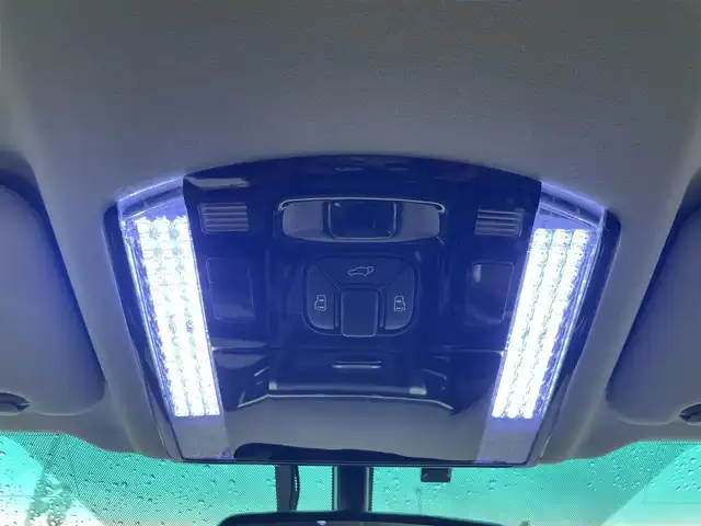 トヨタ ヴェルファイア 2．4Z Gエディション 長崎県 2013(平25)年 9.6万km パール 純正メモリナビ/CD/DVD/BT/フルセグTV/バックカメラ/純正フリップダウンモニター/両側パワースライドドア/クルーズコントロール/革調シートカバー/前席パワーシート/D席メモリーシート/モデリスタエアロ/パワーバックドア/ドライブレコーダー前後/社外レーダー/室内灯LEDヘッドライト/LEDヘッドライト/純正AW積み込み