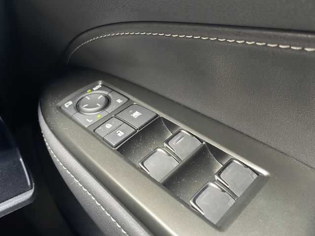 レクサス ＮＸ 350h バージョンL 兵庫県 2023(令5)年 1.3万km ソニッククォーツ ワンオーナー/保証書・取説・有/純正メモリーナビ・フルセグ・BT・FM・AM/バックカメラ/全周囲カメラ/ETC2.0/追尾機能付きクルーズコントロール/車線逸脱防止支援システム/衝突被害軽減ブレーキ/パーキングアシストブレーキ/クリアランスソナー/リアカメラディクション/ブラインドスポットミラー/プロアクティブドライビングサポート/パーキングアシスト/ブレーキホールド/電動パーキングブレーキ/パドルシフト/ヘッドアップディスプレイ/パワーバックドア/オートハイビーム/ワイヤレス充電/モデリスタエアロ/プッシュスタート/スマートキー×2/カードキー×1/社外フロアマット