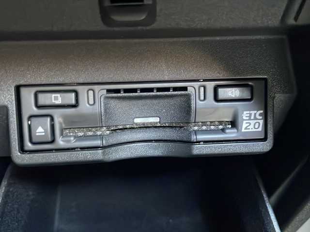 レクサス ＮＸ 350h バージョンL 兵庫県 2023(令5)年 1.3万km ソニッククォーツ ワンオーナー/保証書・取説・有/純正メモリーナビ・フルセグ・BT・FM・AM/バックカメラ/全周囲カメラ/ETC2.0/追尾機能付きクルーズコントロール/車線逸脱防止支援システム/衝突被害軽減ブレーキ/パーキングアシストブレーキ/クリアランスソナー/リアカメラディクション/ブラインドスポットミラー/プロアクティブドライビングサポート/パーキングアシスト/ブレーキホールド/電動パーキングブレーキ/パドルシフト/ヘッドアップディスプレイ/パワーバックドア/オートハイビーム/ワイヤレス充電/モデリスタエアロ/プッシュスタート/スマートキー×2/カードキー×1/社外フロアマット