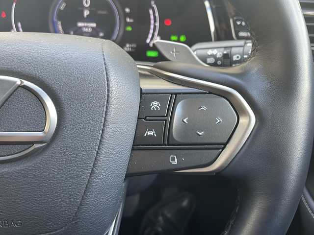 レクサス ＮＸ 350h バージョンL 兵庫県 2023(令5)年 1.3万km ソニッククォーツ ワンオーナー/保証書・取説・有/純正メモリーナビ・フルセグ・BT・FM・AM/バックカメラ/全周囲カメラ/ETC2.0/追尾機能付きクルーズコントロール/車線逸脱防止支援システム/衝突被害軽減ブレーキ/パーキングアシストブレーキ/クリアランスソナー/リアカメラディクション/ブラインドスポットミラー/プロアクティブドライビングサポート/パーキングアシスト/ブレーキホールド/電動パーキングブレーキ/パドルシフト/ヘッドアップディスプレイ/パワーバックドア/オートハイビーム/ワイヤレス充電/モデリスタエアロ/プッシュスタート/スマートキー×2/カードキー×1/社外フロアマット