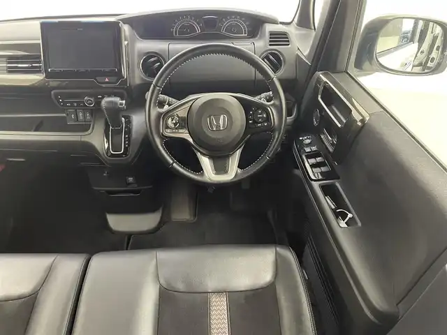 ホンダ Ｎ ＢＯＸ カスタム G L ターボ ホンダセンシング 兵庫県 2019(令1)年 2.9万km 白Ⅱ 社外ナビ(Bluetooth/CD/DVD/SD/フルセグTV)/ビルトインETC/ドライブレコーダー/シートヒーター/ハーフレザーシート/両側パワースライドドア/クルーズコントロール/LEDヘッドライト/オートライト/路外逸脱抑制システム/衝突軽減システム/スぺアキー/スマートキー/ドアバイザー