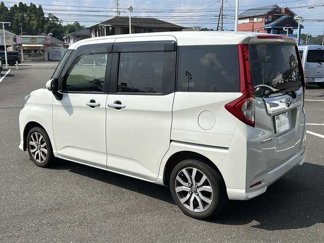トヨタ ルーミー カスタムG－T 鹿児島県 2018(平30)年 3.1万km パールホワイトⅢ 純正ＳＤナビ/　　CD/DVD/BT/フルセグ/MSV/アラウンドビューモニター/両側パワースライドドア/クルーズコントロール/LEDヘッドライト/純正15インチアルミホイール/オートエアコン/アイドリングストップ/スマートキー/純正ビルトインETC