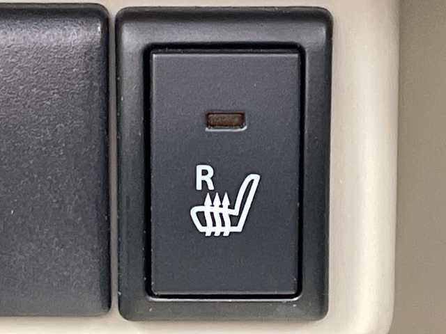 スズキ ラパン S 岐阜県 2020(令2)年 6.3万km シフォンアイボリーメタリック 社外8インチSDナビ（MDV-S707L)/フルセグ/BT/USB/DVD/全方位モニター/ビルトインETC/スズキセーフティサポート/デュアルセンサーブレーキ/車線逸脱警報機能/コーナーセンサー/運転席シートヒーター/アイドリングストップ/LEDオートライト/サイドバイザー/純正フロアマット/スマートキー