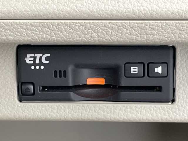 スズキ ラパン S 岐阜県 2020(令2)年 6.3万km シフォンアイボリーメタリック 社外8インチSDナビ（MDV-S707L)/フルセグ/BT/USB/DVD/全方位モニター/ビルトインETC/スズキセーフティサポート/デュアルセンサーブレーキ/車線逸脱警報機能/コーナーセンサー/運転席シートヒーター/アイドリングストップ/LEDオートライト/サイドバイザー/純正フロアマット/スマートキー