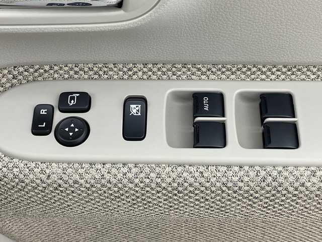 スズキ ラパン S 岐阜県 2020(令2)年 6.3万km シフォンアイボリーメタリック 社外8インチSDナビ（MDV-S707L)/フルセグ/BT/USB/DVD/全方位モニター/ビルトインETC/スズキセーフティサポート/デュアルセンサーブレーキ/車線逸脱警報機能/コーナーセンサー/運転席シートヒーター/アイドリングストップ/LEDオートライト/サイドバイザー/純正フロアマット/スマートキー