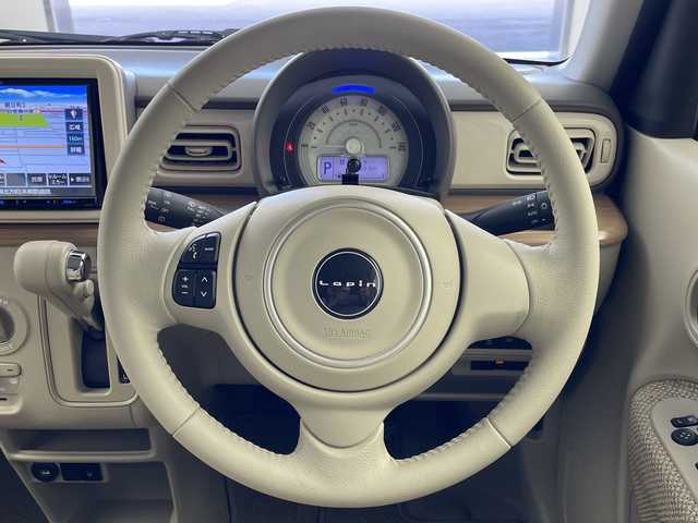 スズキ ラパン S 岐阜県 2020(令2)年 6.3万km シフォンアイボリーメタリック 社外8インチSDナビ（MDV-S707L)/フルセグ/BT/USB/DVD/全方位モニター/ビルトインETC/スズキセーフティサポート/デュアルセンサーブレーキ/車線逸脱警報機能/コーナーセンサー/運転席シートヒーター/アイドリングストップ/LEDオートライト/サイドバイザー/純正フロアマット/スマートキー